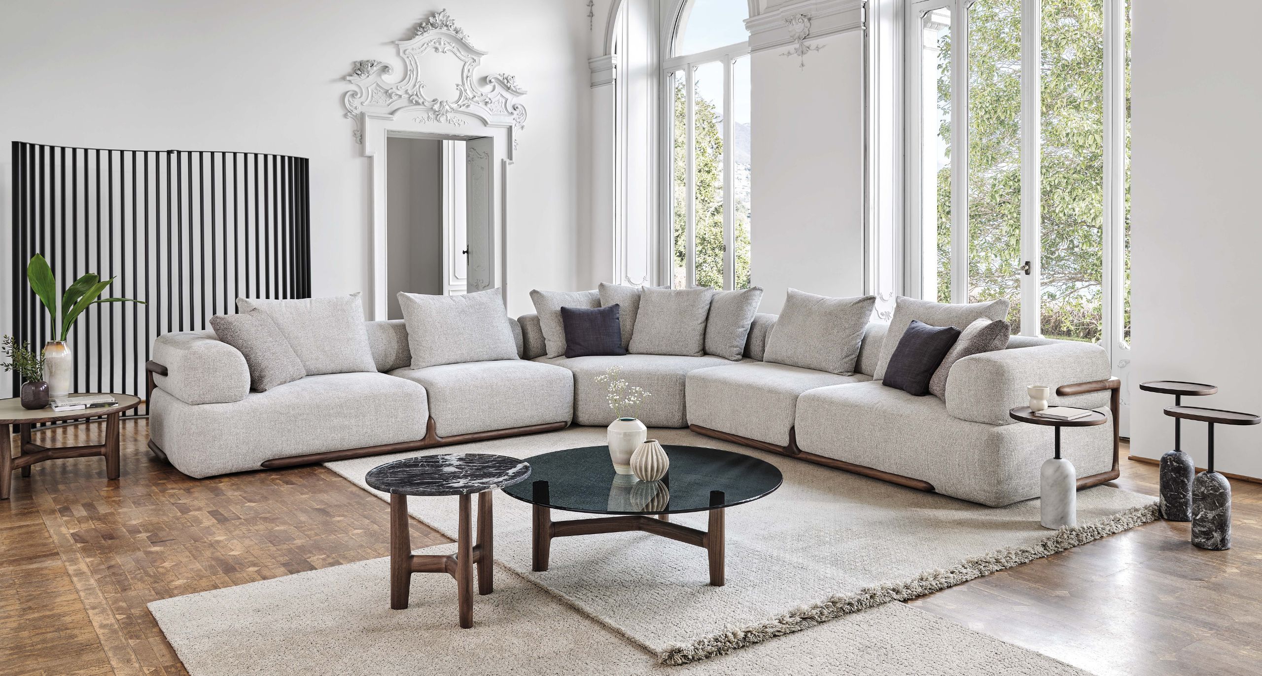 Sedežne garniture DOMIZE: Praktičnost, vzdržljivost in slog v enem